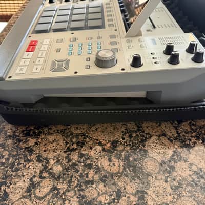 Akai MPC X Special Edition Standalone Sampler / Sequencer 2023 - Present - Grey image 7