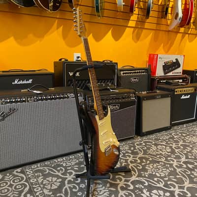 Fender - Classic Series Standard Strat / Rosewood - 3t-SB w /Gig Bag - 2010 - Used image 8