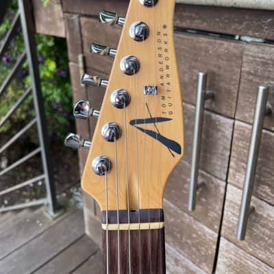 2005 Tom Anderson Classic - 3-Color Burst image 2