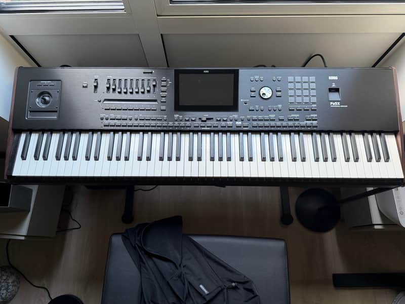 Korg Pa5X88 88-Key Professional Arranger Keyboard 2022 - Present - Black image 1