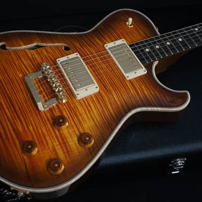 Knaggs Guitars Kenai Hollowbody in Hickory Burst with One-Piece Top image 8