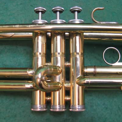 Holton T602 Collegiate Trumpet - Reconditioned - Holton Case & Holton 7C MP image 6