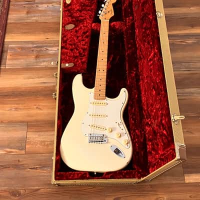 1995 Fender American Standard Stratocaster (w/ Eric Johnson signature pickups) - Arctic White image 1