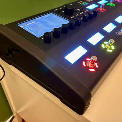 Fractal Audio FM9 Mark II Amp Modeler / FX Processor 2024 - Present - Black image 3