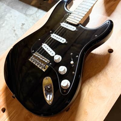 2009 Fender Eric Clapton Artist Series Stratocaster "Blackie" image 3