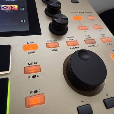 Akai MPC One Standalone MIDI Sequencer Gold Edition 2020 - Present - Gold image 4
