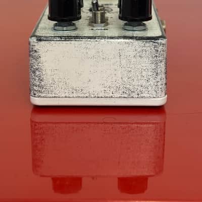 Mid-Fi Electronics Magick “I” White image 4