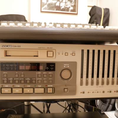 TASCAM DA88 1995 - Good image 2