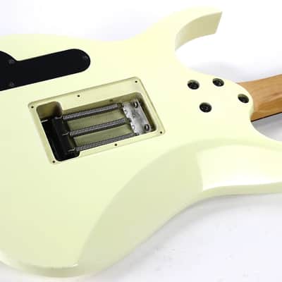 Ibanez PGM30-WH Paul Gilbert Signature with Lo TRS II Tremolo 1995 - 2002 - Vintage White image 14