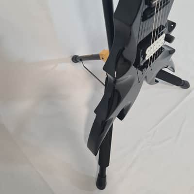 B.C. Rich Draco Onyx + Dimarzio DP100 (Super Distortion) White + Gator Case image 6