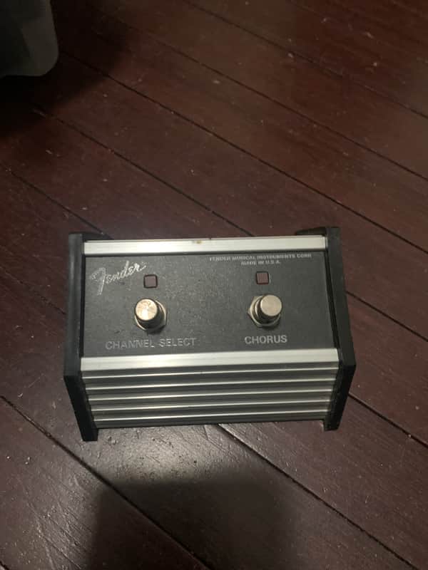 Fender 099-4057-000 2-Button Channel/Chorus On/Off Footswitch with 1/4" Jack for Princeton 2010s - Black image 1