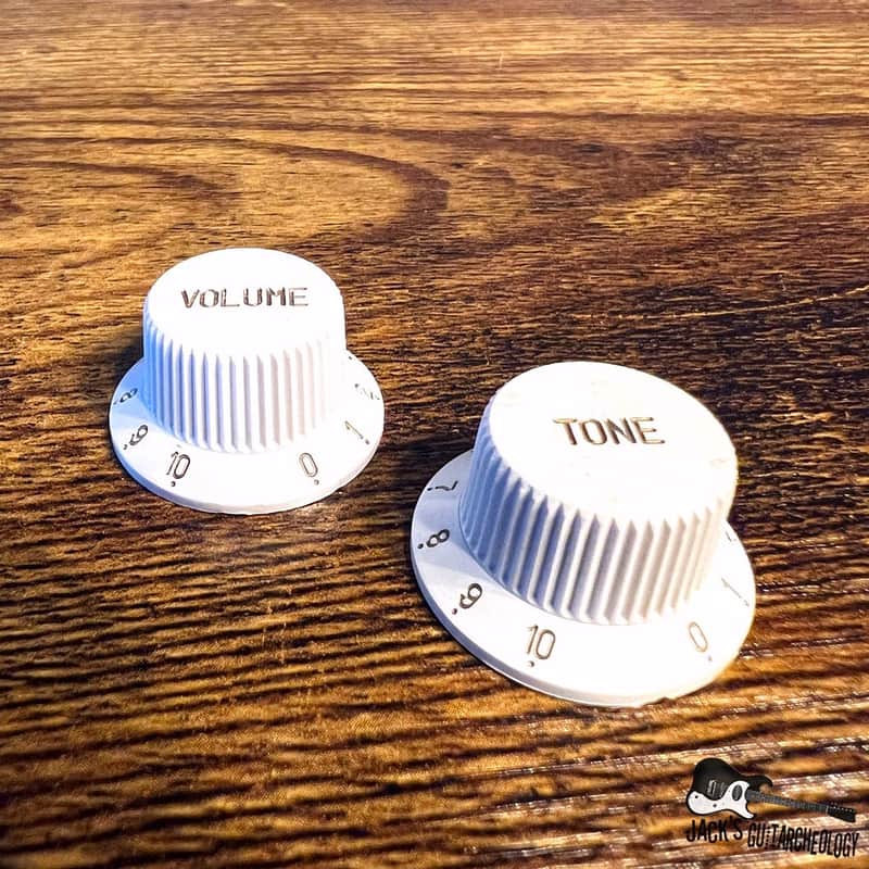 Unknown S-Style Knobs