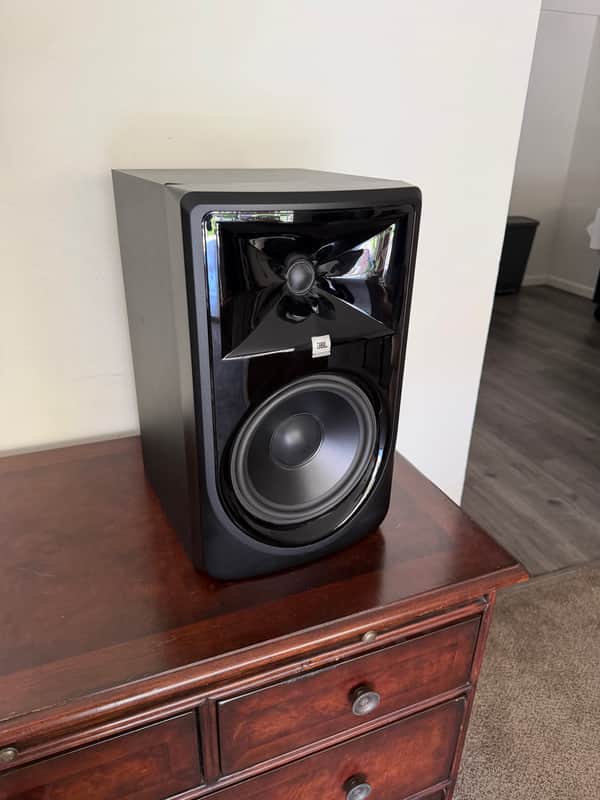 JBL 308P MkII 2-Way 8" Active Nearfield Studio Monitor (Single) 2010s - Black image 1