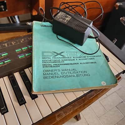 Yamaha DX27 image 6