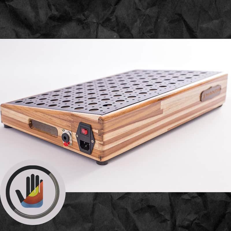 Hands Custom Pedalboard Supreme  24" X 12"
