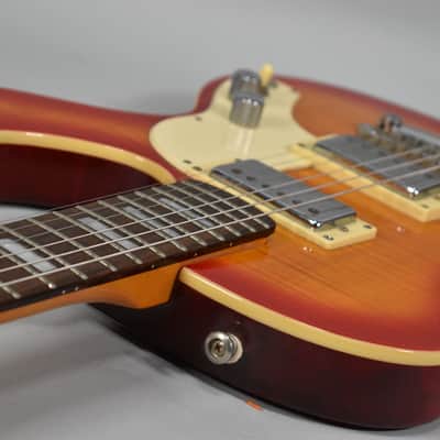 2002 Musicvox Space Commander Sunburst Finish Electric Guitar image 4