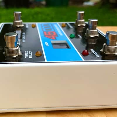 Electro-Harmonix 45000 Stereo Multi-Track Looper with Foot Controller 2013 - Present - Silver / Black image 8