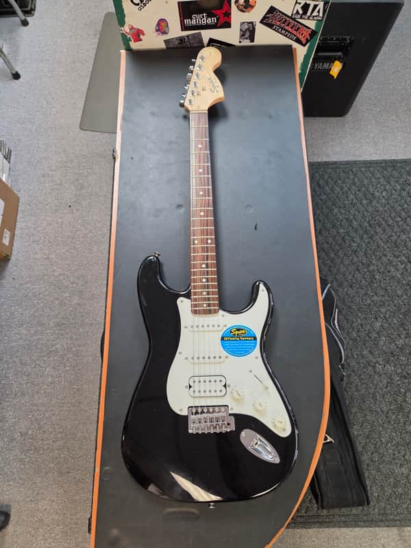 Squier Affinity Series Stratocaster with Rosewood Fretboard