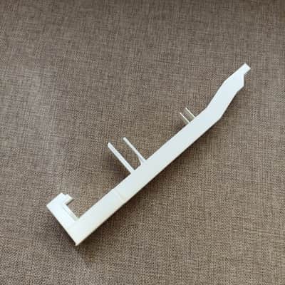 Ensoniq MR-76 Synthesizer Bottom E Note Style 42W