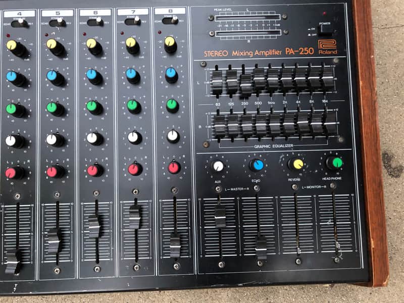 Roland PA-250 | Reverb