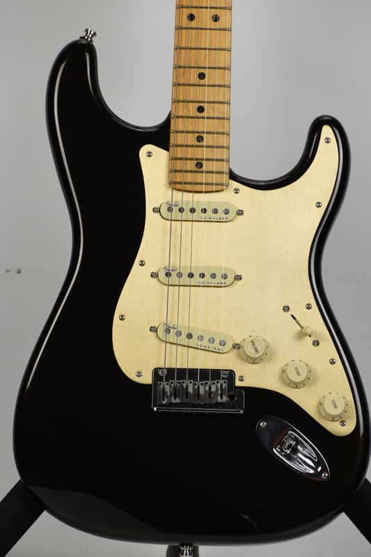 Fender American Ultra Stratocaster - Texas Tea