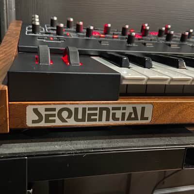 Sequential Prophet-6 49-Key 6-Voice Polyphonic Synthesizer 2018 - 2020 - Black with Wood Sides image 7