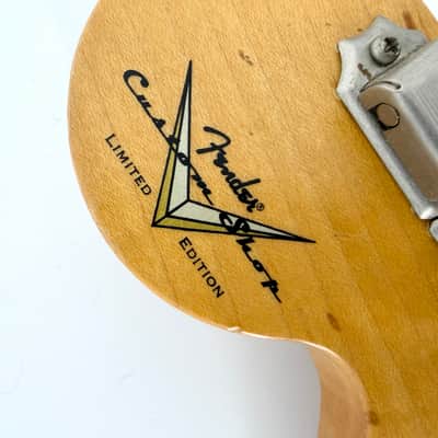 2005 Fender Custom Shop Ltd Edition ’66 Stratocaster – Closet Classic – Firemist Silver Metallic image 9