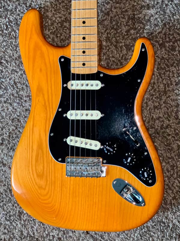 2019 Fender Vintera '70s Stratocaster with Maple Fretboard big head stock, electric guitar with fender gig bag