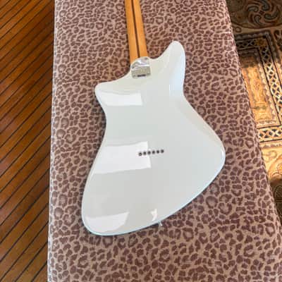 Fender American Ultra II Meteora with Maple Fretboard 2024 - Present - Avalanche image 2