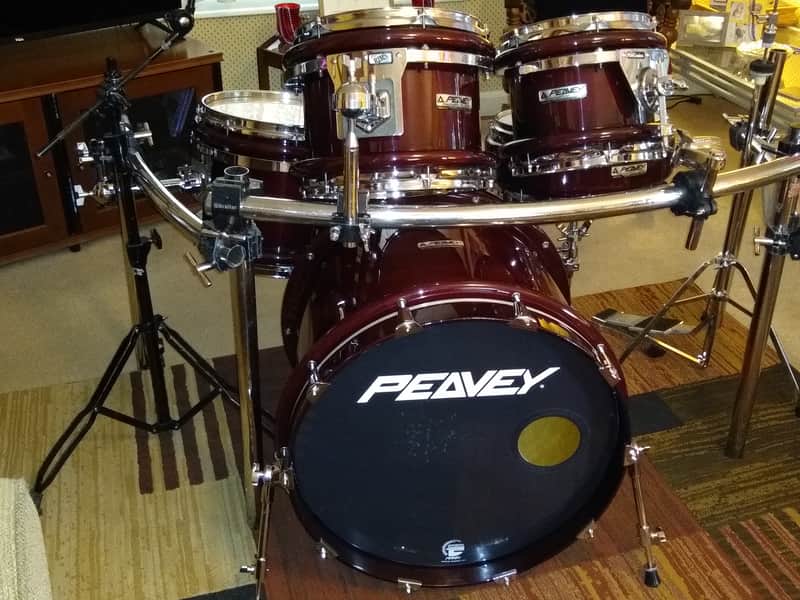 Peavey Radial Pro 1000 drum set - 5-piece - 22, 10, 12, 14", 14" snare. image 1