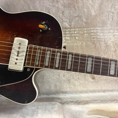 Guild M-75 Aristocrat 1954 - Sunburst image 10