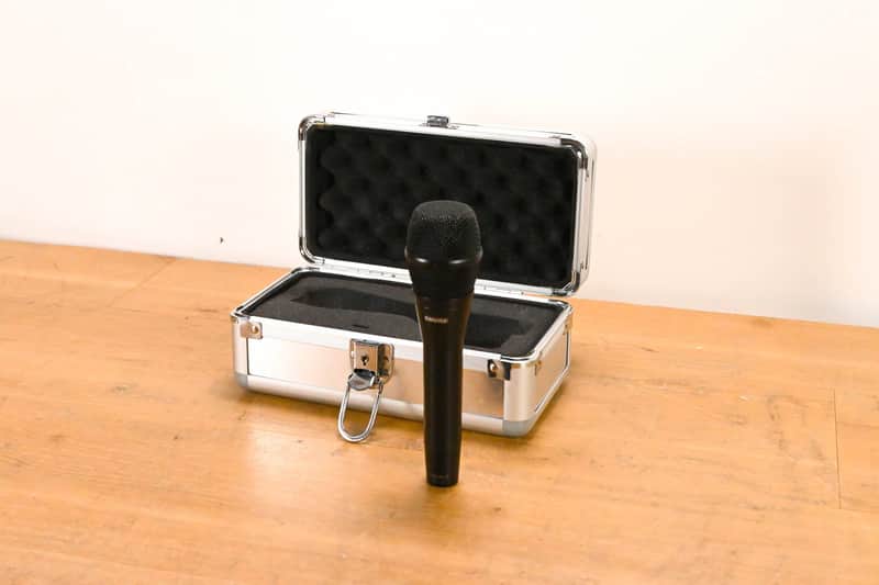Shure Shure KSM9HS Dual-Pattern Condenser Handheld Vocal Microphone