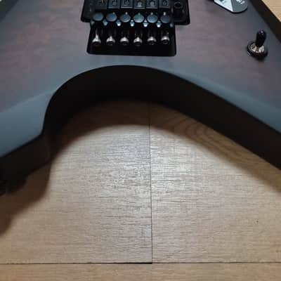 ESP LTD Arrow-1000 2024 - Present - Dark Brown Sunburst Satin image 6