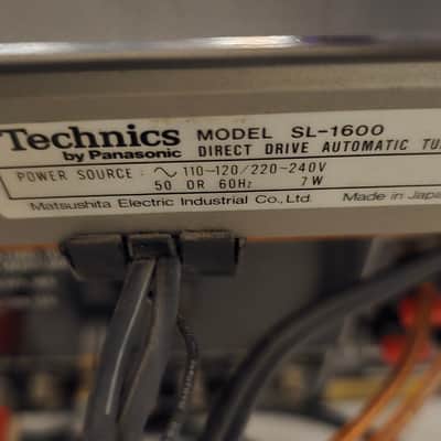 Technics SL-1600 1980 - Silver image 18