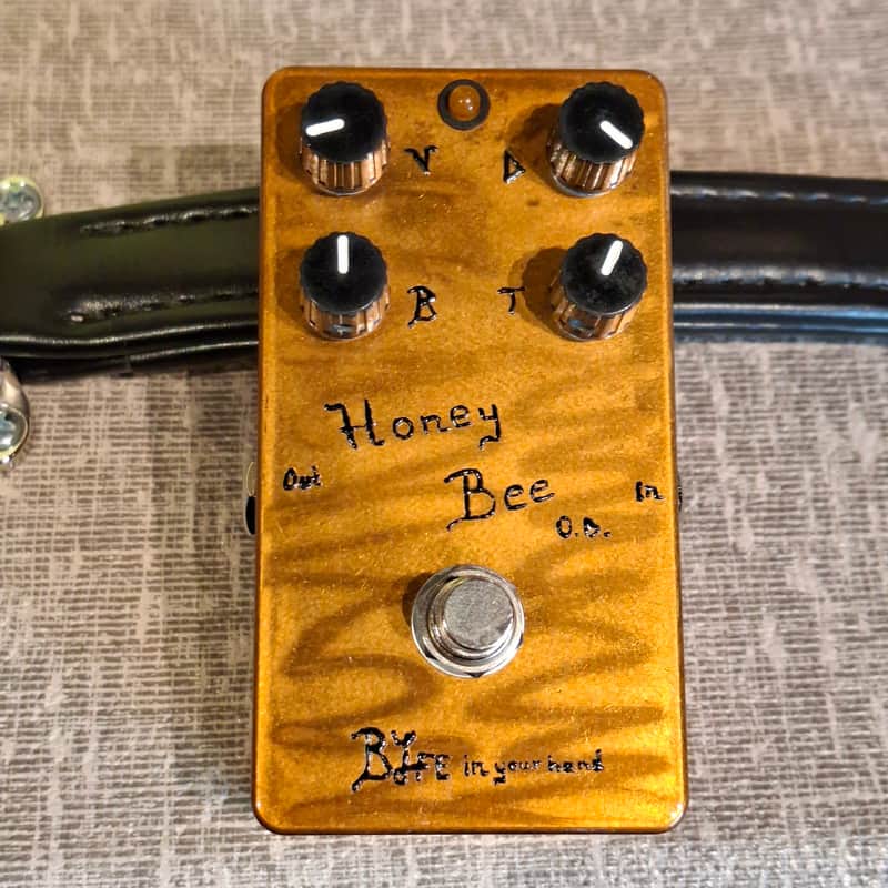 One Control "BJFE in your hand series" Honey Bee OD 4K - Gold image 1
