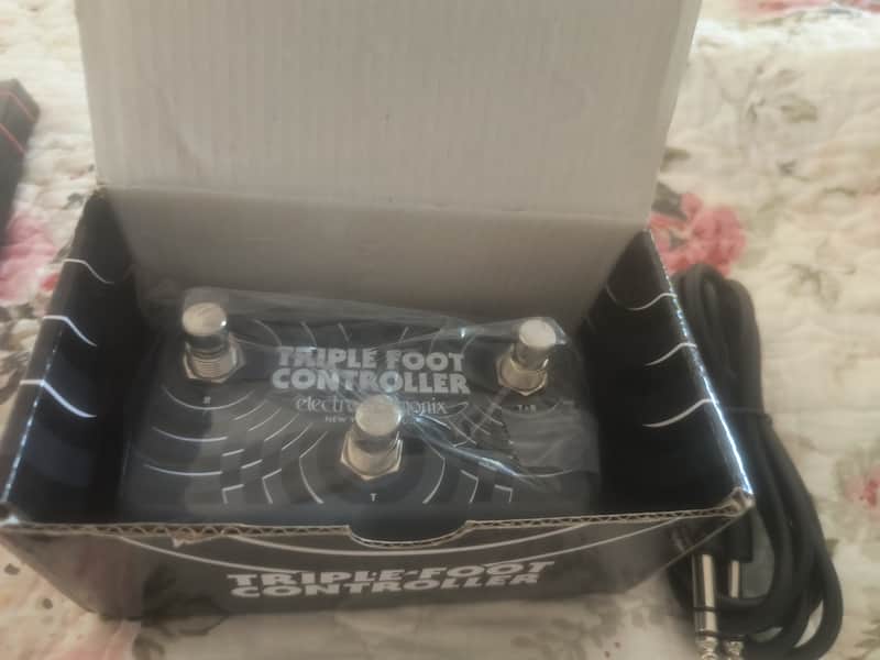 Electro-Harmonix Triple Foot Controller