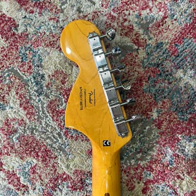 Squier Classic Vibe '70s Stratocaster HSS 2011 - 3-Tone Sunburst image 9