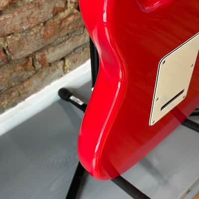 Fender American Standard Stratocaster with maple fretboard 2000 Hot rod red image 10
