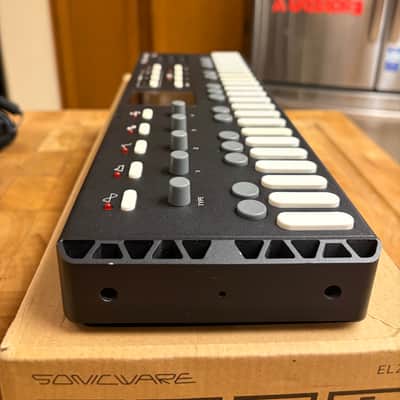 Sonicware ELZ_1 37-Key FM Synthesizer 2018 - Present - Black image 11