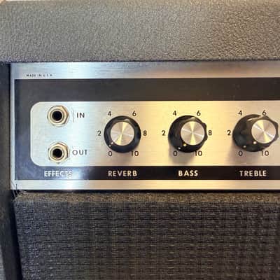 Rickenbacker TR50 Vintage 4x10 Solid State Guitar Amplifier Combo Amp USA Made 1970's image 5