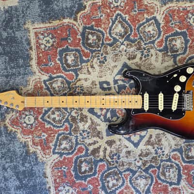 Used Fender American Stratocaster 3 color burst maple 2016 image 1