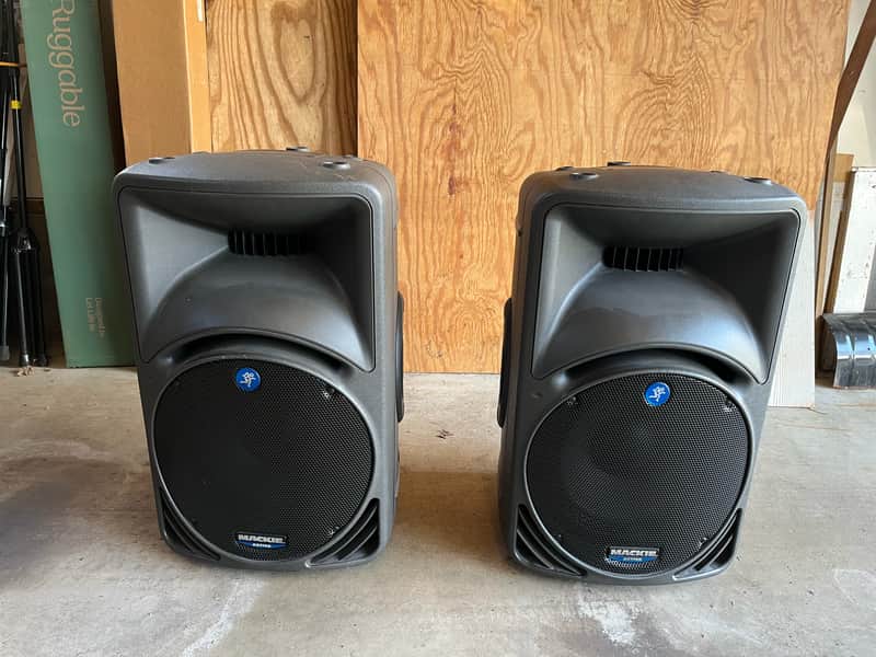 Mackie SRM450v1 300/100-Watt 2-Way Portable Powered Loudspeakers (Pair) 2002 - Present - Black image 1