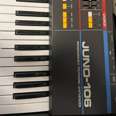 Roland Juno-106 61-Key Programmable Polyphonic Synthesizer 1984 - 1985 - Black image 1