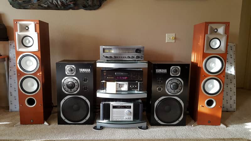 High End Yamaha NS-HX8/NS-C7HX Home Theater/Music Speakers - Mint