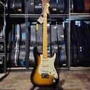 2005 Fender American Deluxe V-Neck Stratocaster - 2-Tone Sunburst - w/OHSC