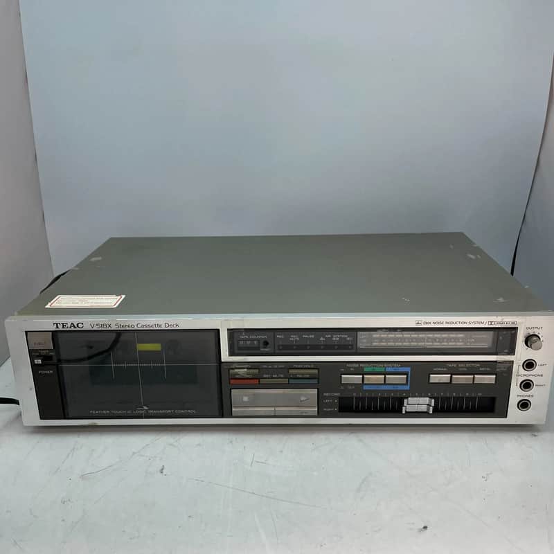 TEAC V-518X Stereo Cassette Deck TESTED FOR PARTS/REPAIR ONLY POWERS ON image 1