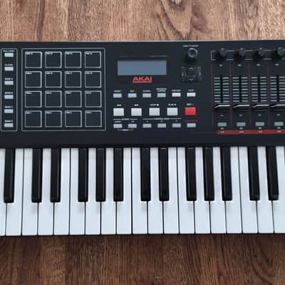 Akai MPK249 2014 - Present - Black