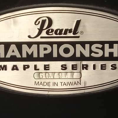Pearl Championship Maple Series 22" Marching Bass Drum serial 607947 - Black image 3