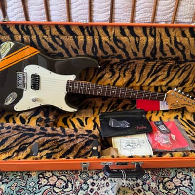 Fender To The Stars Limited Edition Tom Delonge "Padre" Stratocaster 2025 - Brown w/ Orange Competition Stripe