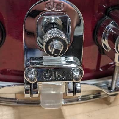 DW Design Series 14x5" Frequent Flyer snare - Red Gloss image 8